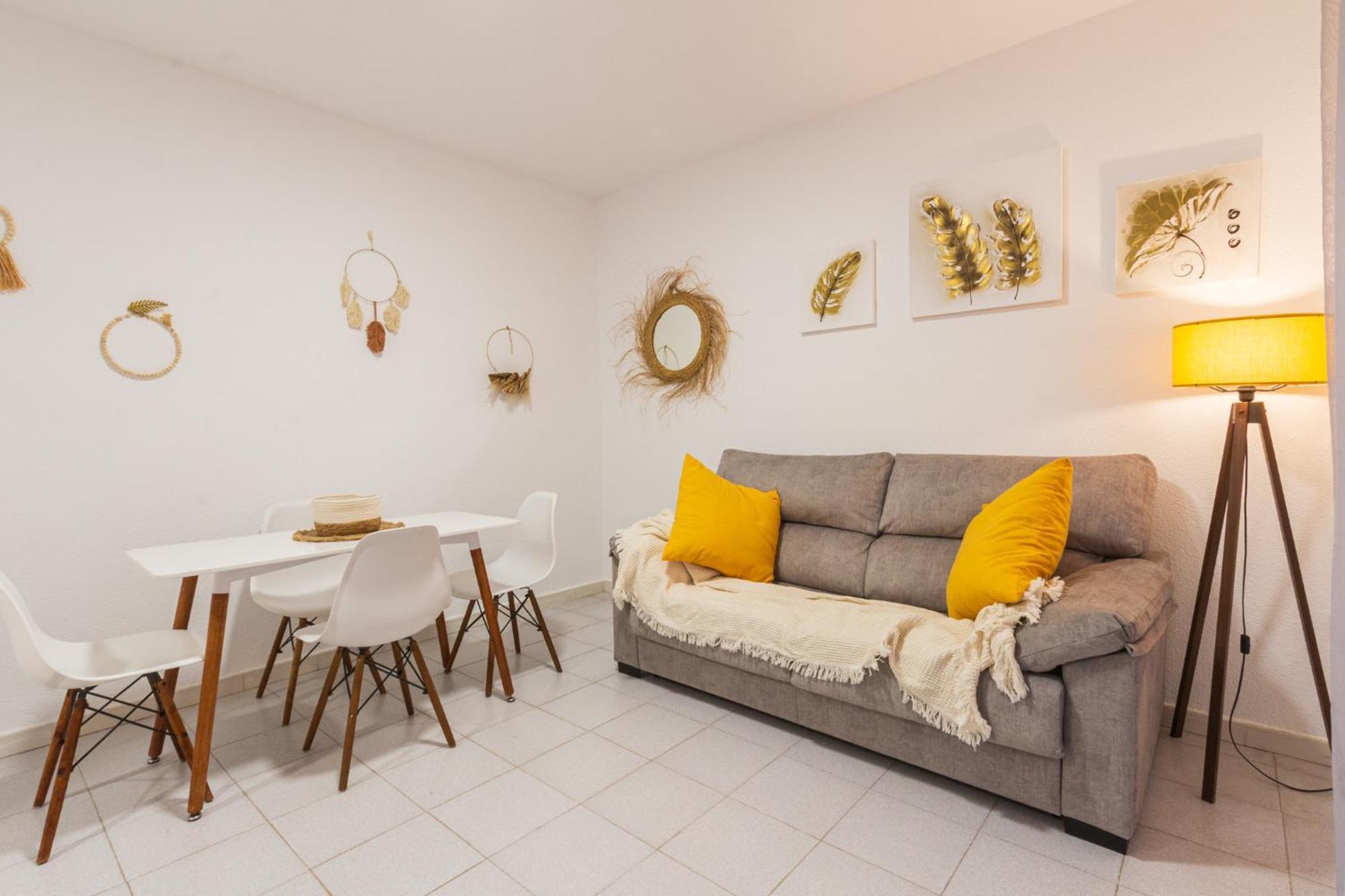 Menabrea House Apartment *
